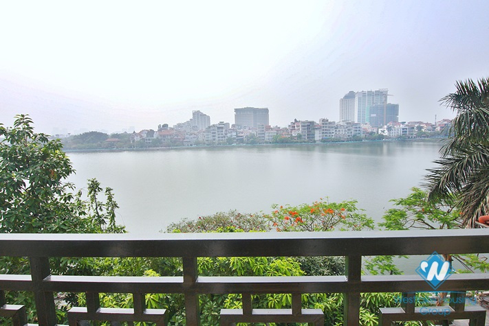 A beautiful house with lake view for rent in Tay Ho, Ha Noi